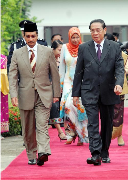 TUANKU MIZAN ZAINAL ABIDIN