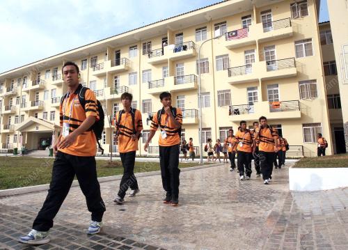 LAOS05_081209_BOLA