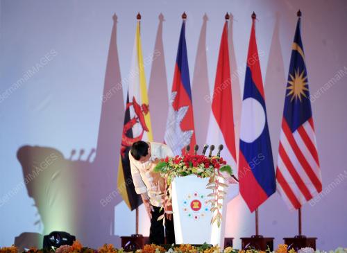 LAOS26_08092016_PM