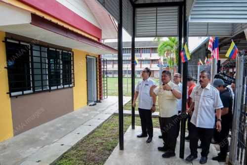 PENYERAHAN PROJEK SIAP JKR-PENDIDIKAN