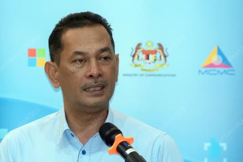 SURUHANJAYA KOMUNIKASI DAN MULTIMEDIA MALAYSIA