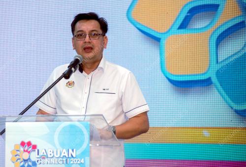 NIK KAMARUZAMAN NIK HUSIN