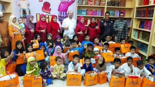 LB01_30062015_ORPHANS