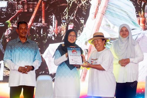 DATUK SERI DR ZALIHA MUSTAFA
