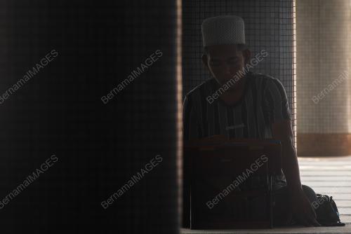 MEMBACA AL-QURAN