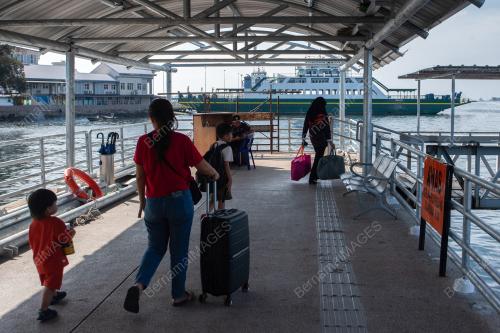 BALIK KAMPUNG TERMINAL FERI LABUAN