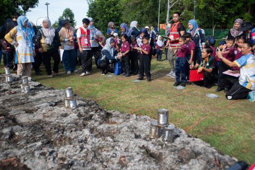 SINGGAH SANTAI MUZIUM CHIMNEY