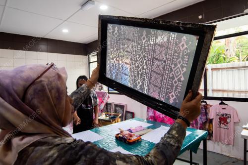 BATIK LINUT GALERI LAWA LABUAN