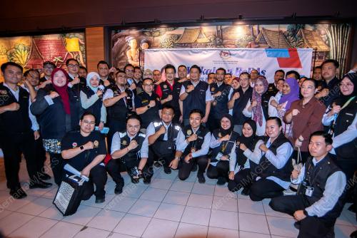 DATUK LUKANISMAN AWANG SAUNI