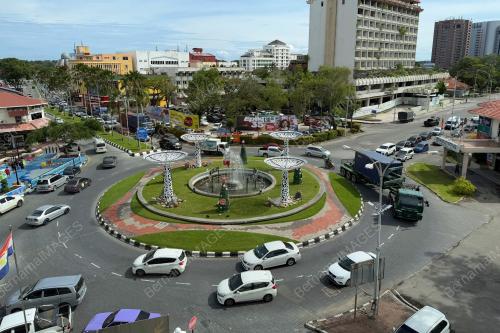 TERMINAL FERI DAN BOT LAJU SESAK