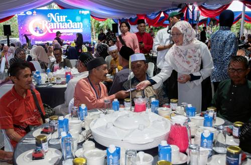 DATUK SERI DR ZALIHA MUSTAFA