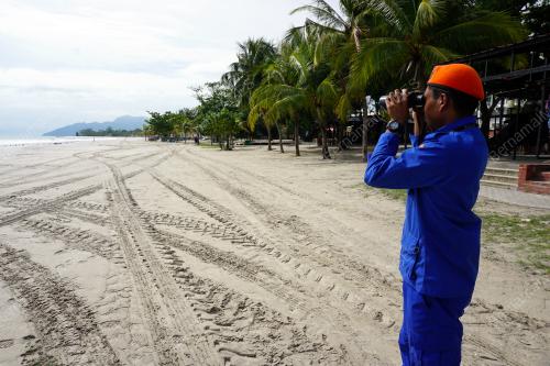 HARI RAYA PANTAI CHENANG