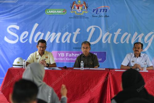 FAHMI FADZIL