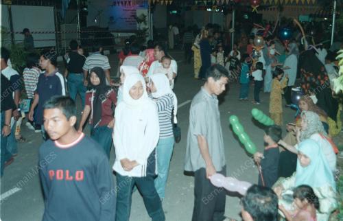 LGK00-01_06_2000_ORANG_RMAI_08012016
