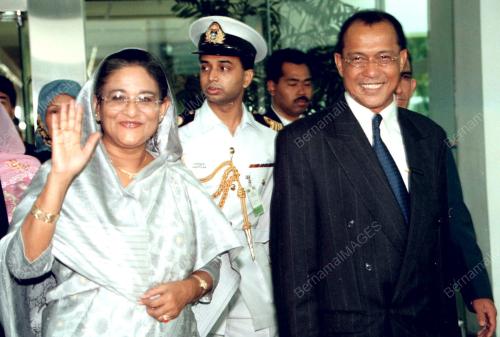LGK01-02_08_00_PM_BANGLADESH_12012016