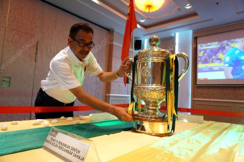 LGK01_01092019_PIALA_FA