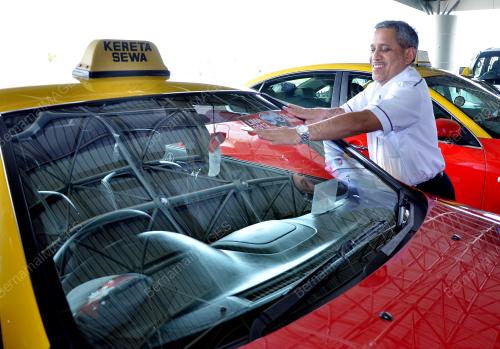 LGK01_05032013_PELEKAT_KERETA