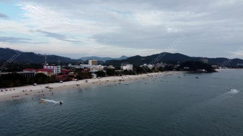 PANTAI CHENANG