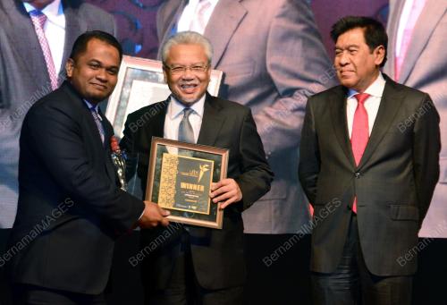 LGK01_06122014_ANUGERAH_LTA