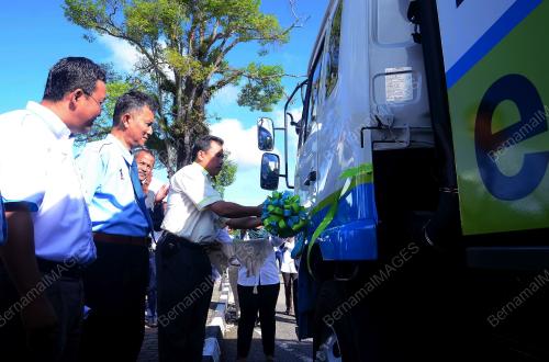 LGK01_07032012_PELANCARAN