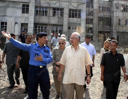 NAJIB TUN RAZAK