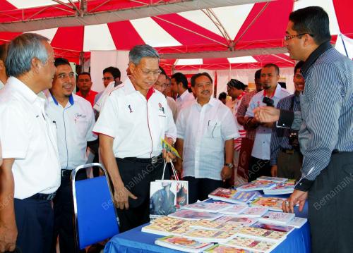 LGK01_10022012_MELAWAT