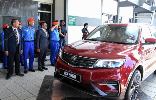 LGK01_13102019_PEMBANGUNAN_BN201910124095_1