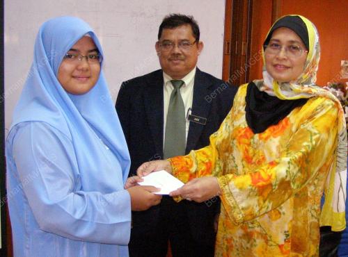 DATIN PADUKA ZALEHA