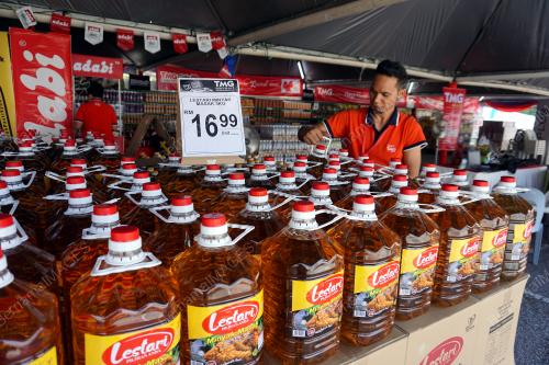 LGK01_14112019_KARNIVAL_JUALAN