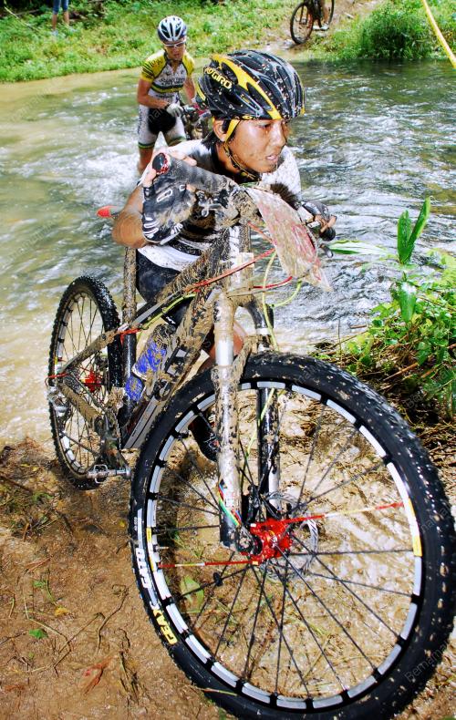 LGK01_16102012_CABARAN