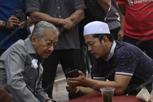 TUN DR MAHATHIR MOHAMAD