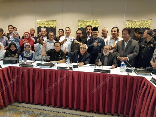 LGK01_18112016_TOLAK_BERSIH