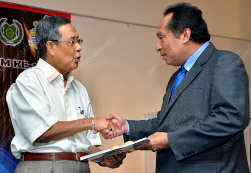 LGK01_22022013_AZIZ_SIJIL