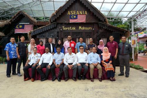 LGK01_22082019_AHMAD_PHISOL