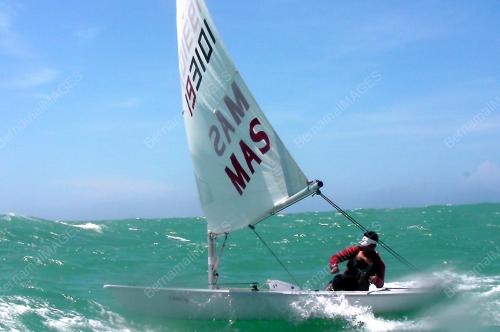 PERAHU LAYAR