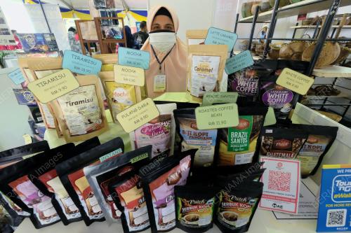 KOPI DAN KOPI PRACAMPUR JENAMA PUTEH