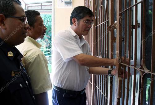NOTIS CUKAI PINTU