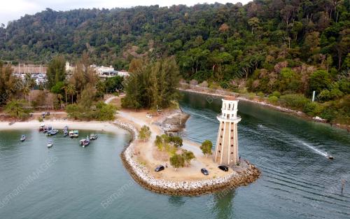 PANTAI KOK