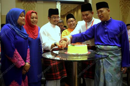 LGK01_29072017_UMNO