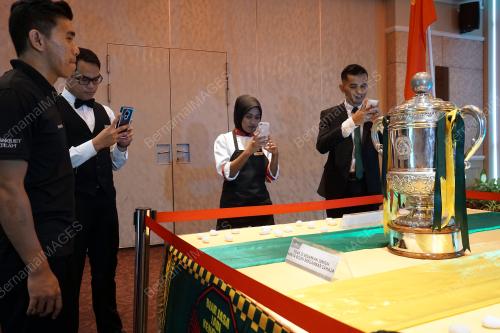 LGK02_01092019_PIALA_FA