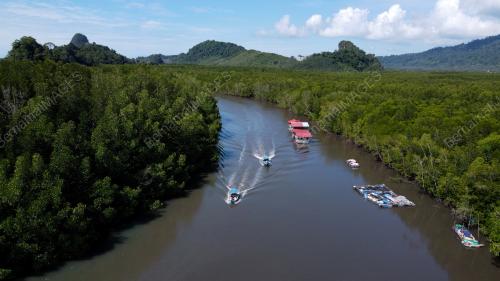 BIOGEOTRAIL KUBANG BADAK