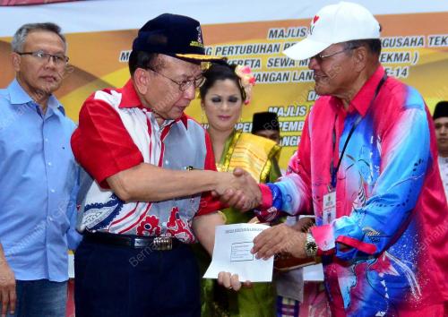 LGK02_13042013_SUMBANGAN