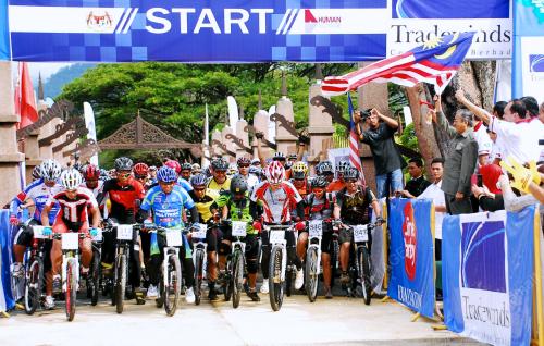 LGK02_14102012_PELEPASAN_JAMB