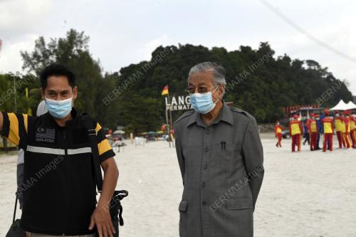 TUN MAHATHIR MOHAMAD