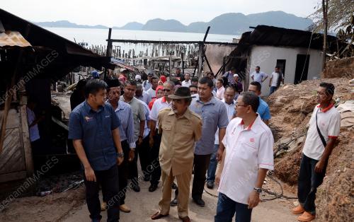LGK02_19042015_MELAWAT_1