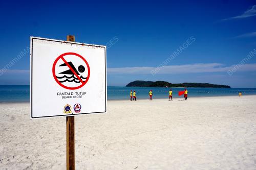 PANTAI CHENANG