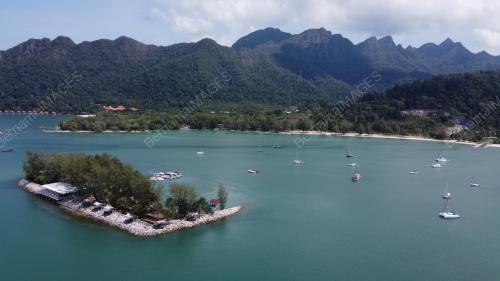 PANTAI KOK