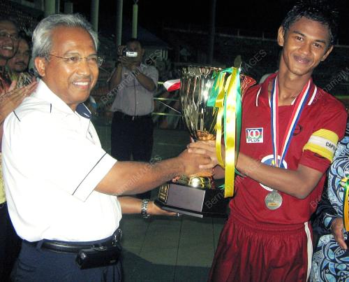 BOLASEPAK LIGA REMAJA
