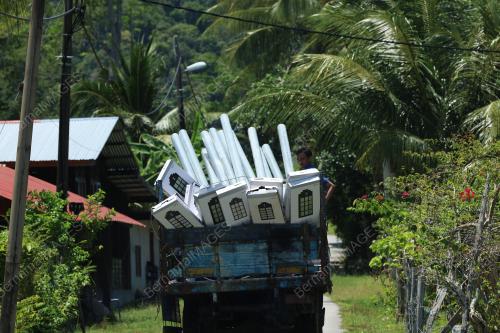 PULAU TUBA KAMPUNG ANGKAT MADANI