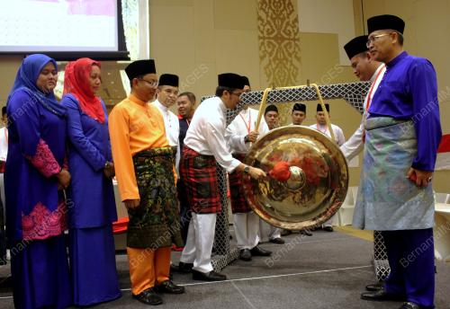 LGK02_29072017_UMNO